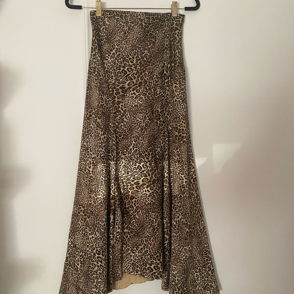 Ronny Kobo Leopard Print skit